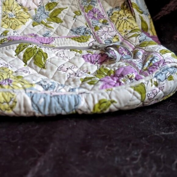 Sweet Vintage Quilted Vera Bradley Soft Shoulder Bag, Clean, Good Condition - Picture 15 of 16